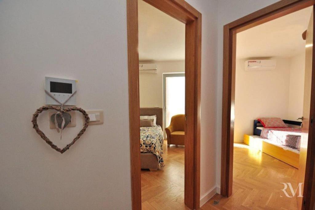Ds Apartment Dobrota Kültér fotó